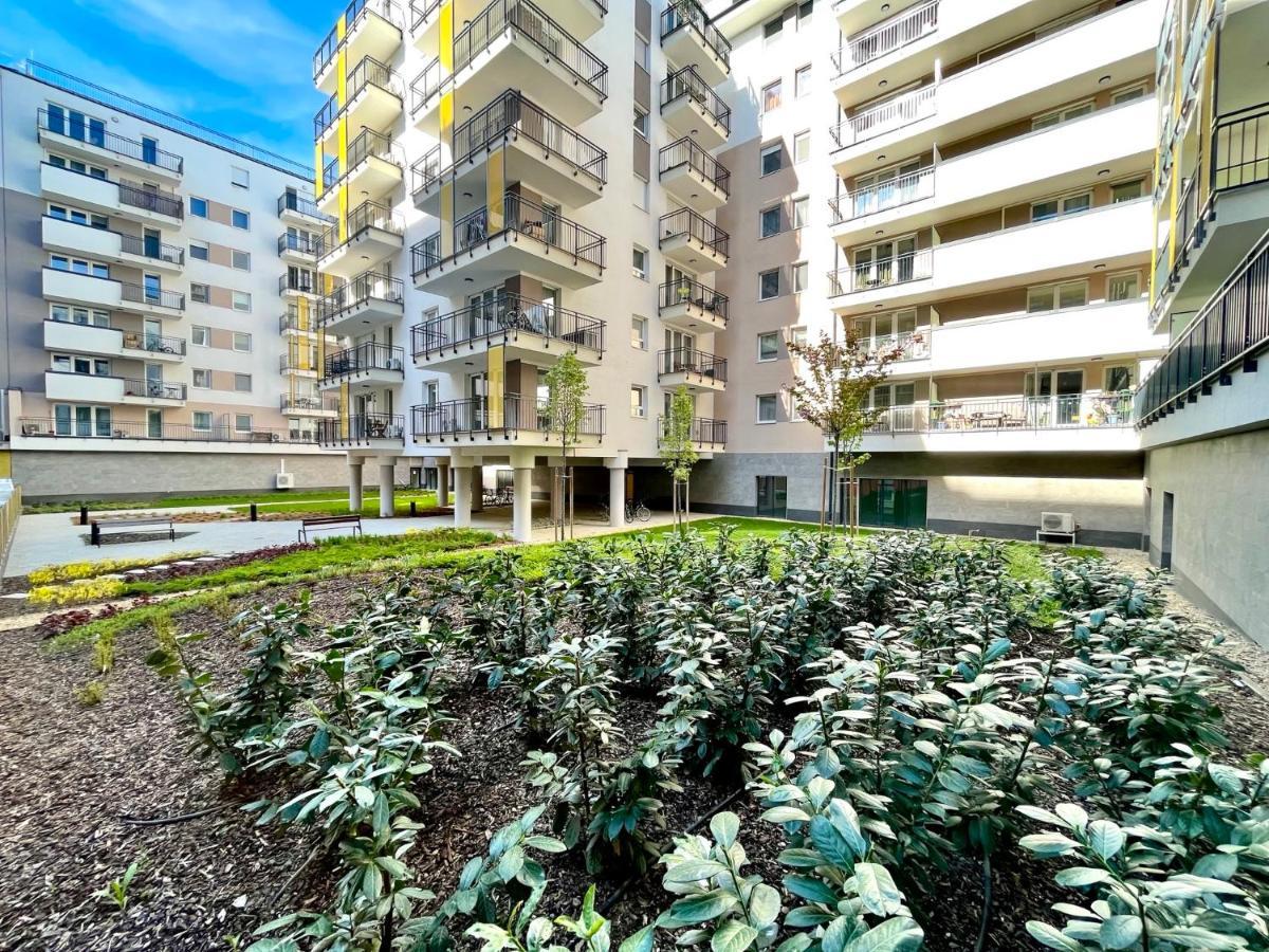 West Budapest-Edge Of Downtown-Free Parking — Photos 3